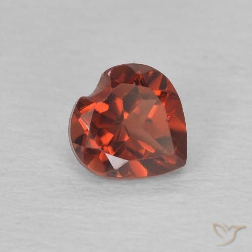 Granate piropo Rojo grosella natural de 0.65 ct, Corazón, VVS-VS
