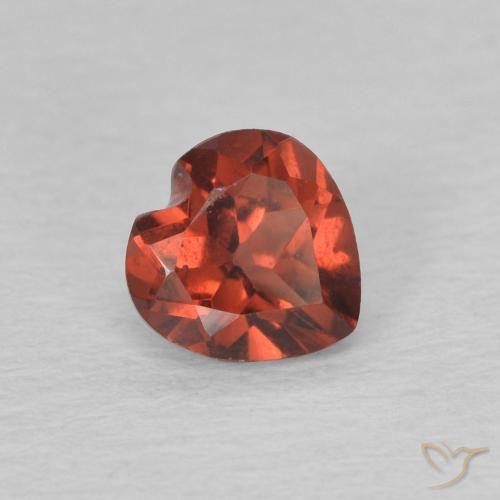 Granate piropo Rojo grosella natural de 0.59 ct, Corazón, VVS-VS
