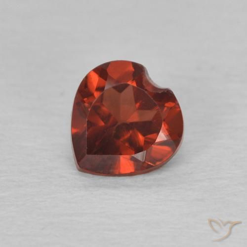 0.65ct Natural Rojo claro Granate piropo, Corazón, VVS-VS