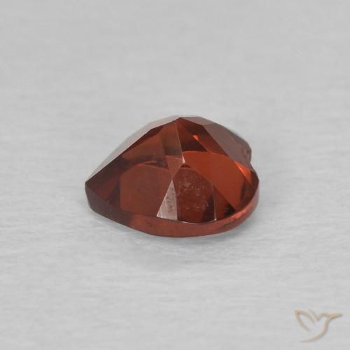Granate piropo Rojo claro natural de 0.65 ct, Corazón, VVS-VS