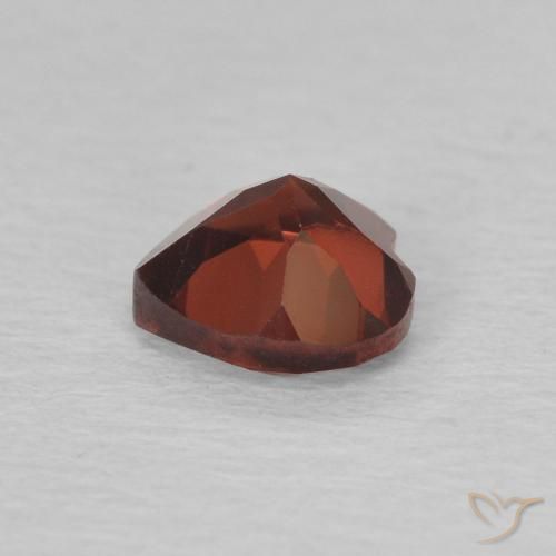 Granate piropo Rojo grosella natural de 0.69 ct, Corazón, VVS-VS