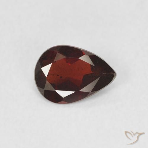Granate piropo Rojo oscuro natural de 0.65 ct, En forma de pera, VS