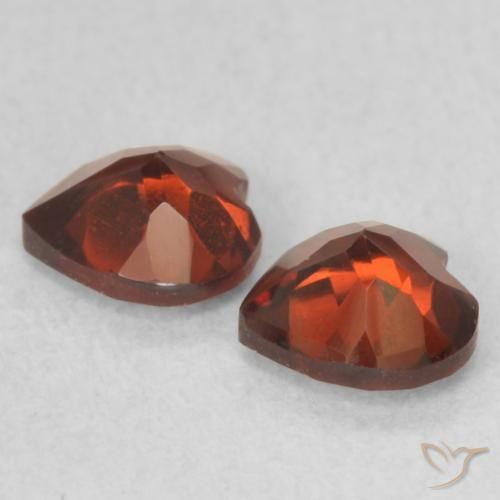 Gemas de Granate piropo Rojo medio natural de 1.15 ct, Corazón, VVS-VS