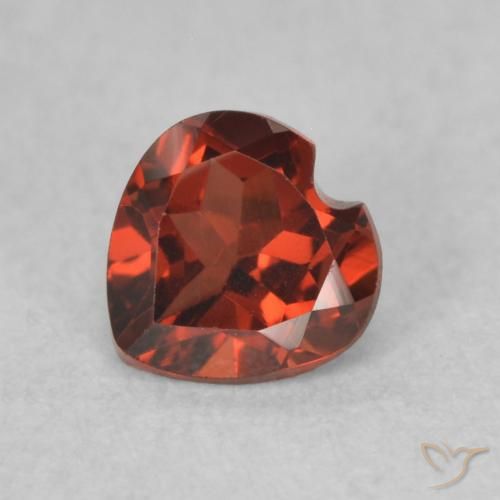 0.60ct Natural Rojo escarlata intenso Granate piropo, Corazón, VVS