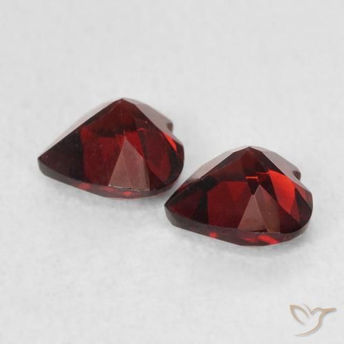 Gemas de Granate piropo Rojo medio natural de 1.08 ct, Corazón, VS