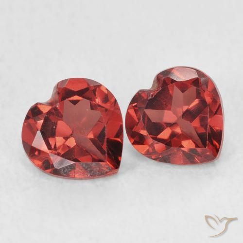 Gemas de Granate piropo Rojo escarlata intenso natural de 1.23 ct, Corazón, VS