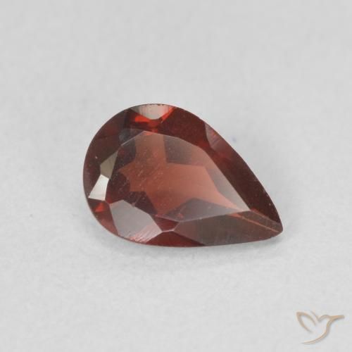 Granate piropo Rojo oscuro natural de 0.73 ct, En forma de pera, VVS-VS