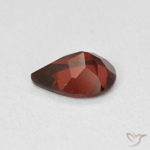 Granate Piropo Rojo medio natural de 0.72 ct, En forma de pera, VVS-VS