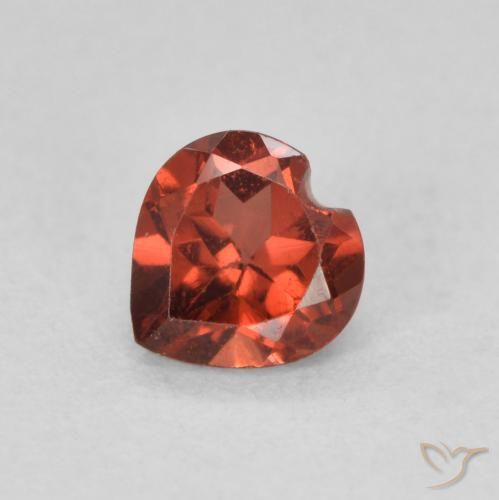 0.66ct Natural Rojo escarlata Granate piropo, Corazón, VVS-VS