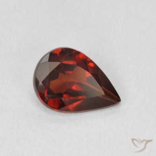 Granate piropo Rojo oscuro natural de 0.82 ct, En forma de pera, VVS-VS