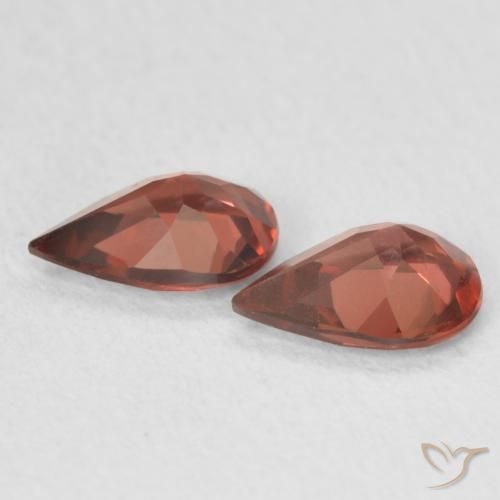 Gemas de Granate piropo Rojo escarlata intenso natural de 1.25 ct, En forma de pera, VVS-VS