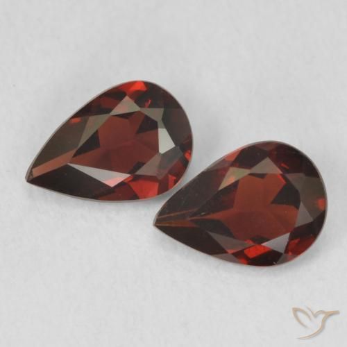 1.35ctw Natural Rojo oscuro Granate piropo, En forma de pera, VVS-VS