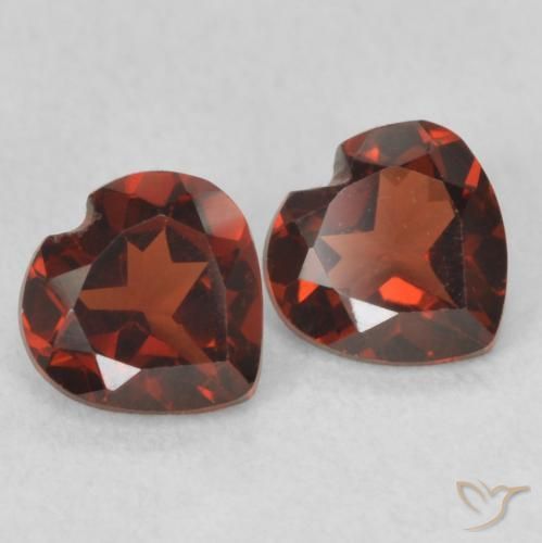 Gemas de Granate piropo Rojo grosella natural de 1.02 ct, Corazón, VVS-VS