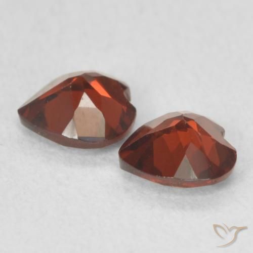 Gemas de Granate piropo Rojo grosella natural de 1.02 ct, Corazón, VVS-VS
