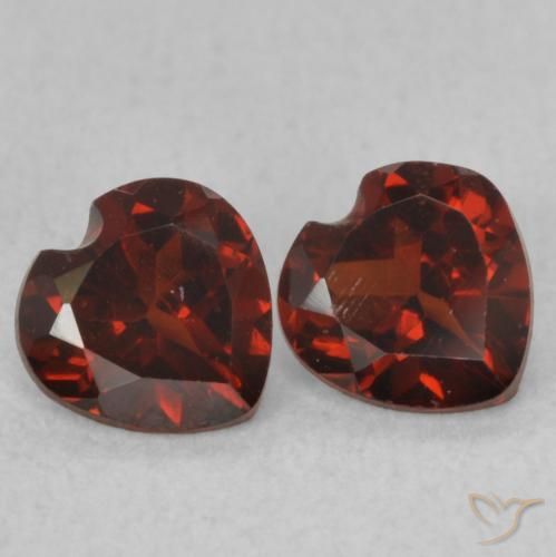 Gemas de Granate piropo Rojo oscuro natural de 1.07 ct, Corazón, VS