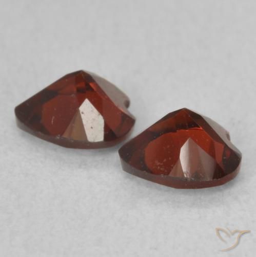 Gemas de Granate piropo Rojo oscuro natural de 1.07 ct, Corazón, VS