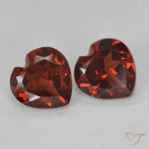 Gemas de Granate piropo Rojo oscuro natural de 1.10 ct, Corazón, VS
