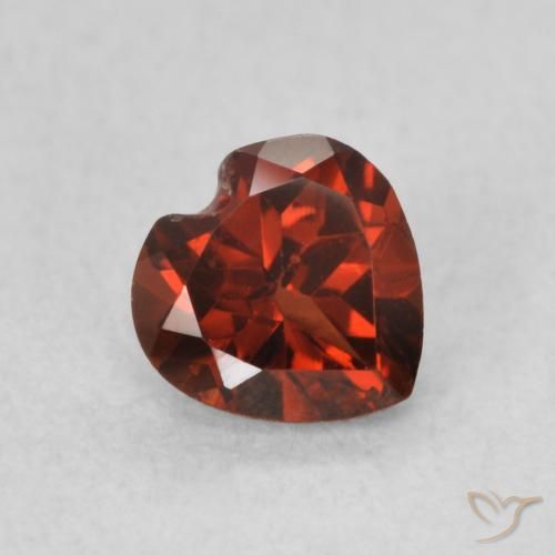 Granate piropo Rojo grosella natural de 0.60 ct, Corazón, VS