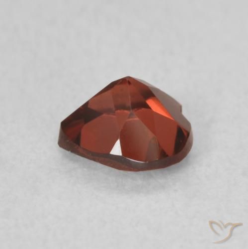 Granate piropo Rojo grosella natural de 0.61 ct, Corazón, VS