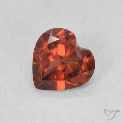 0.56ct Natural Roja Anaranjada Granate piropo, Corazón, VS