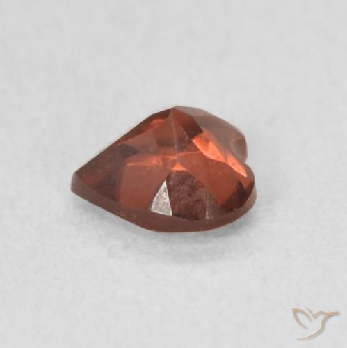 Granate piropo Roja Anaranjada natural de 0.56 ct, Corazón, VS