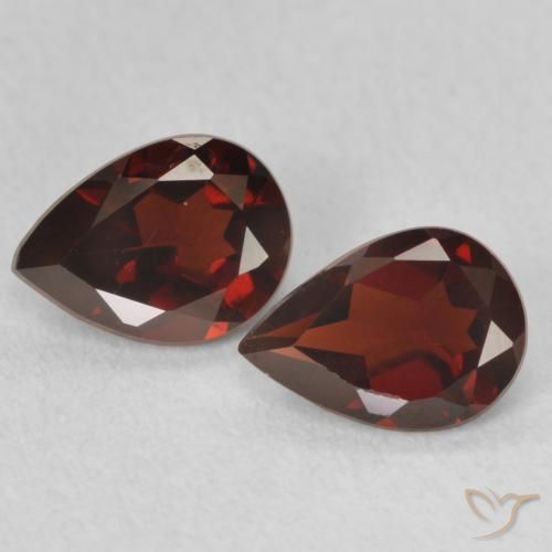 1.43ctw Natural Rojo sangre intenso Granate piropo, En forma de pera, VVS-VS