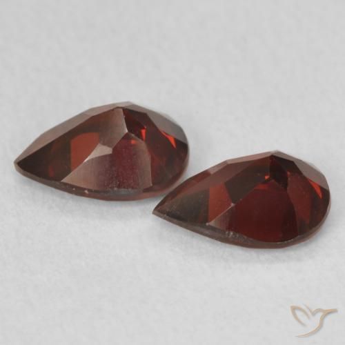 Gemas de Granate piropo Rojo sangre intenso natural de 1.43 ct, En forma de pera, VVS-VS