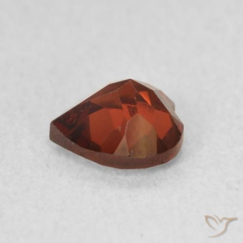 Granate piropo Rojo grosella natural de 0.59 ct, Corazón, VVS