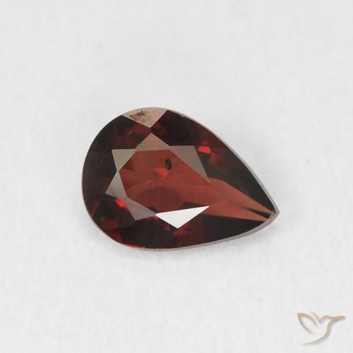 Granate piropo Rojo sangre intenso natural de 0.69 ct, En forma de pera, VVS-VS
