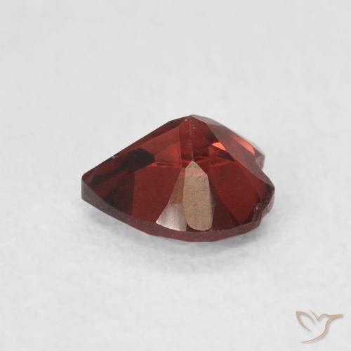 Granate piropo Rojo grosella natural de 0.60 ct, Corazón, VVS