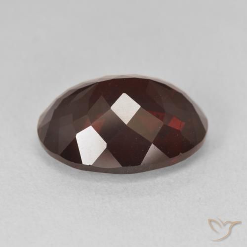 Granate piropo Rojo negruzco natural de 9.43 ct, Ovalada, VS-SI
