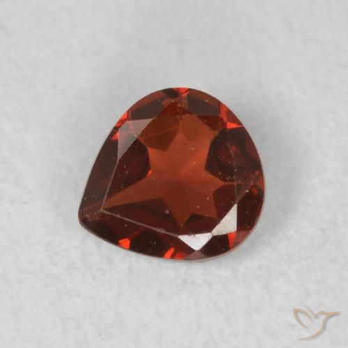0.45ct Natural Rojo medio Granate piropo, En forma de pera, VS
