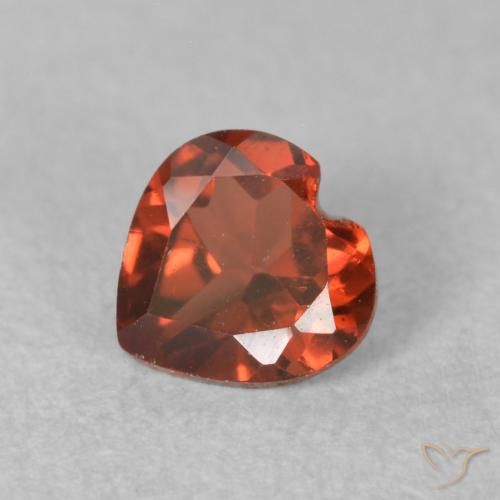 0.66ct Natural Rojo medio Granate piropo, Corazón, VS