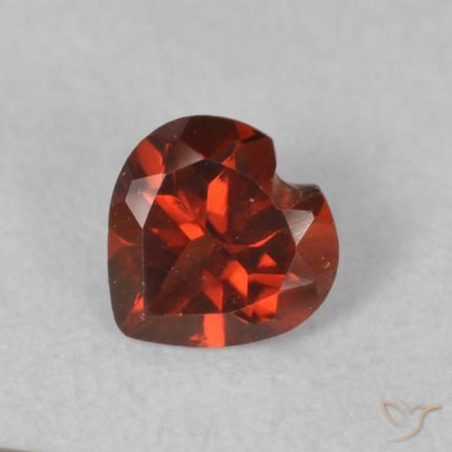0.53ct Natural Rojo grosella Granate piropo, Corazón, VS