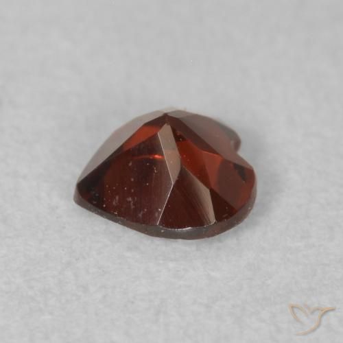 Granate piropo Rojo grosella natural de 0.53 ct, Corazón, VS