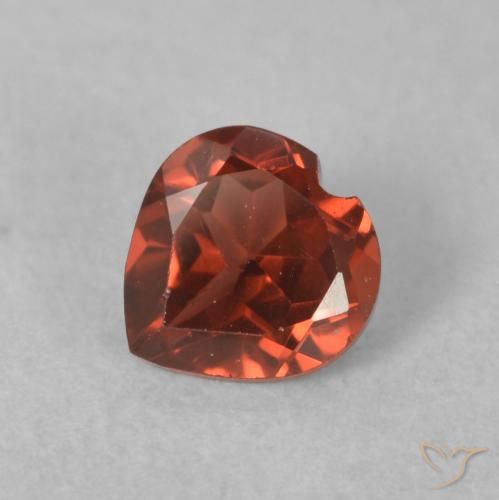 0.61ct Natural Rojo claro Granate piropo, Corazón, VS