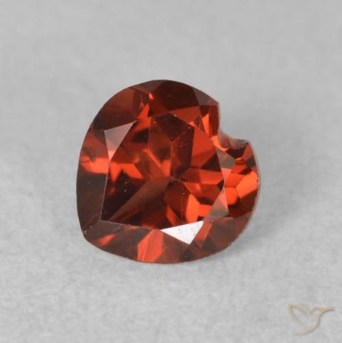 0.63ct Natural Rojo medio Granate piropo, Corazón, VS