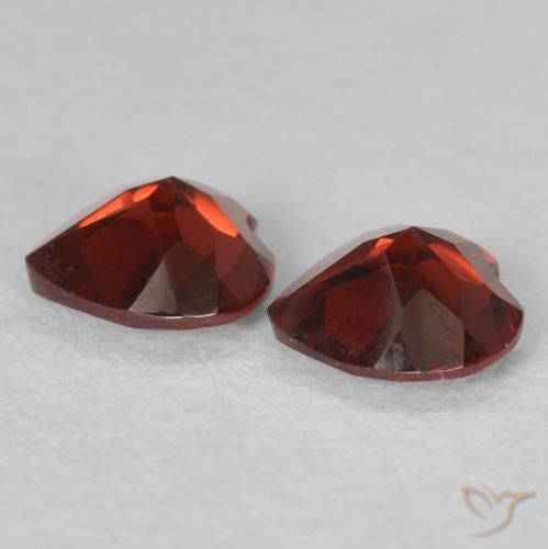 Gemas de Granate piropo Rojo medio natural de 0.89 ct, Corazón, VVS-VS