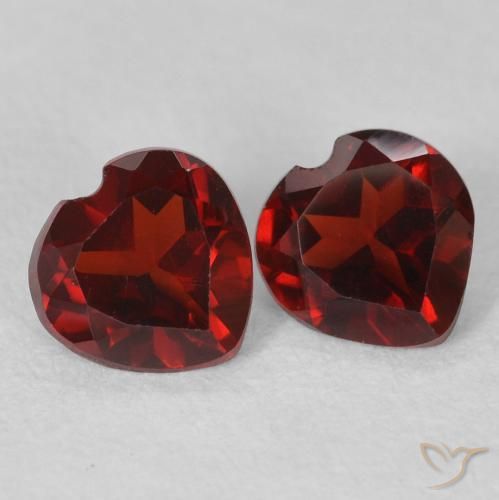 0.99ctw Natural Rojo oscuro Granate piropo, Corazón, VVS-VS