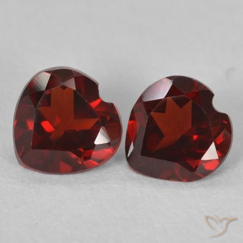 Gemas de Granate piropo Rojo oscuro natural de 0.99 ct, Corazón, VVS-VS