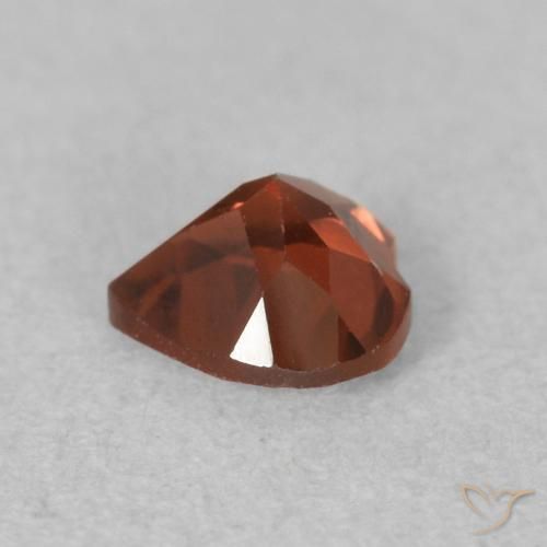 Granate piropo Rojo caramelo natural de 0.61 ct, Corazón, VVS-VS