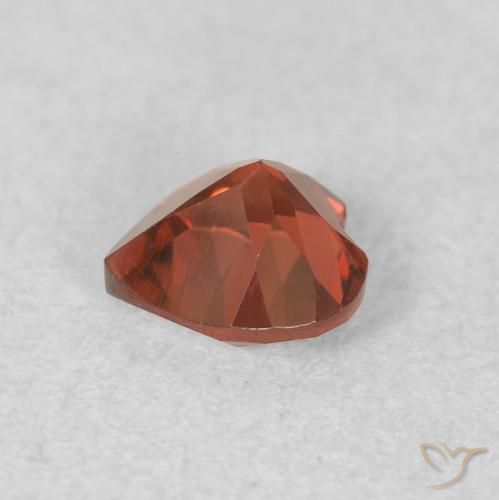 Granate piropo Rojo claro natural de 0.57 ct, Corazón, VVS-VS