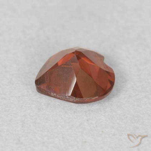 Granate piropo Rojo claro natural de 0.54 ct, Corazón, VVS-VS