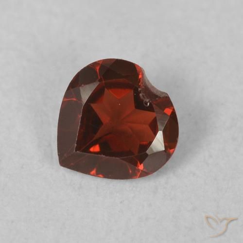 0.50ct Natural Rojo medio Granate piropo, Corazón, VVS-VS