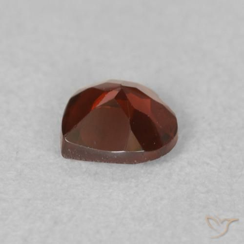 Granate piropo Rojo medio natural de 0.50 ct, Corazón, VVS-VS