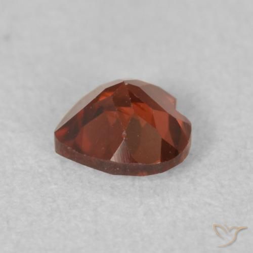 Granate piropo Rojo carmesí intenso natural de 0.60 ct, Corazón, VVS-VS