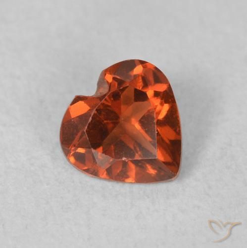 Granate piropo Rojo caramelo natural de 0.51 ct, Corazón, VVS-VS