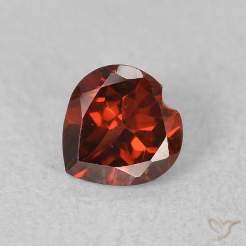 0.64ct Natural Rojo grosella Granate piropo, Corazón, VS