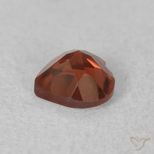 Granate piropo Rojo grosella natural de 0.65 ct, Corazón, VS