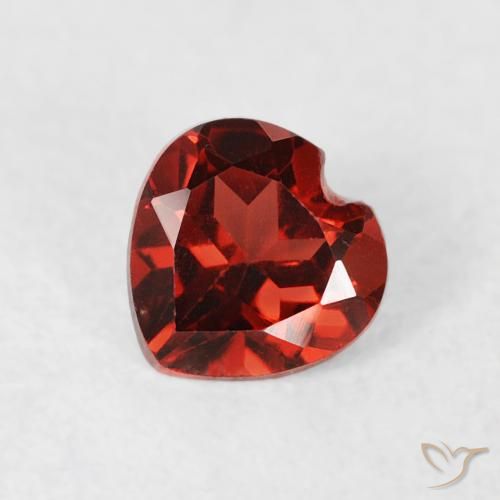 0.54ct Natural Rojo medio Granate piropo, Corazón, VS